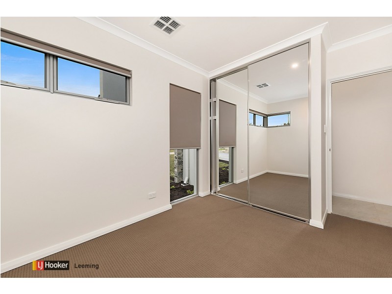 14 Cumberland Road, Forrestfield WA 6058