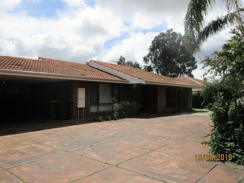 13 Wethered Street, Leeming WA 6149