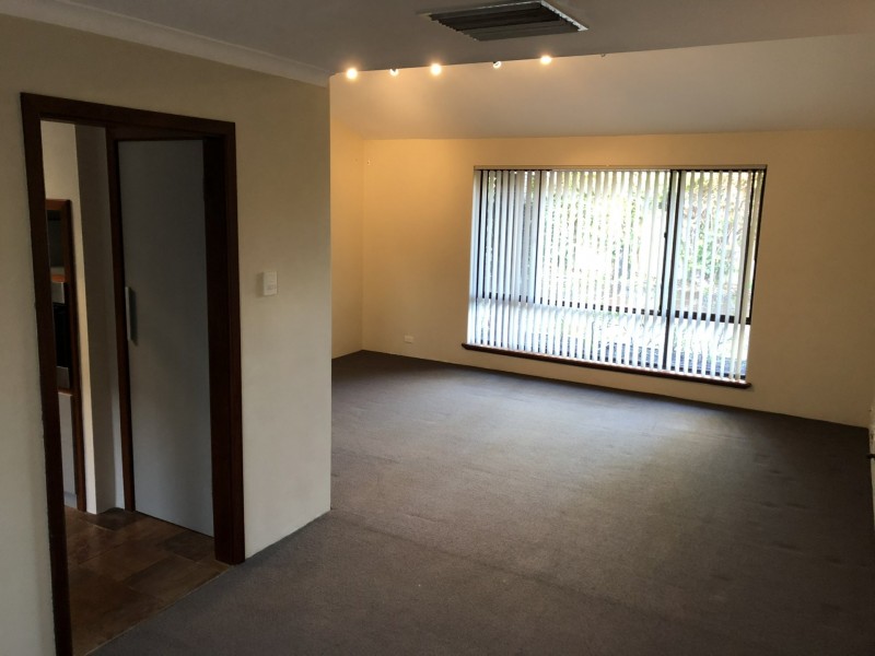 13 Wethered Street, Leeming WA 6149