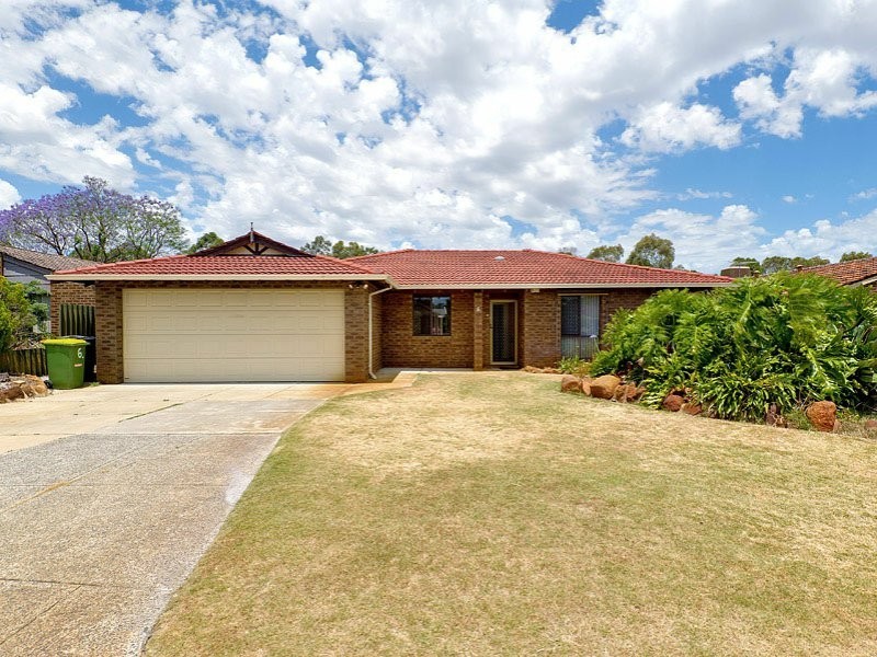 6 Dain Court, Leeming WA 6149