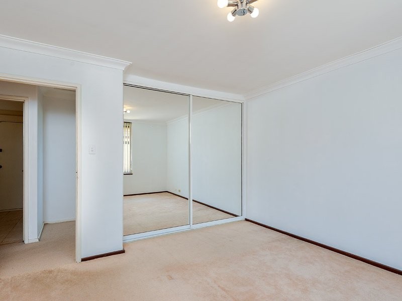 6 Dain Court, Leeming WA 6149