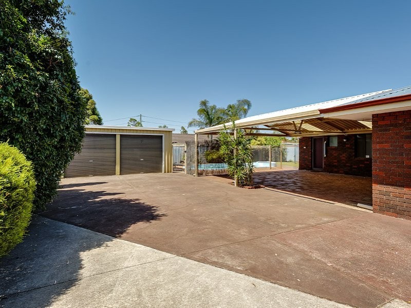 9 Nigel Court, Leeming WA 6149