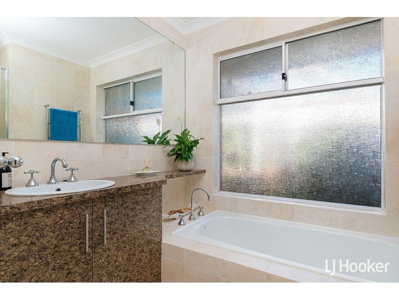 3 St Michaels Green, Canning Vale WA 6155