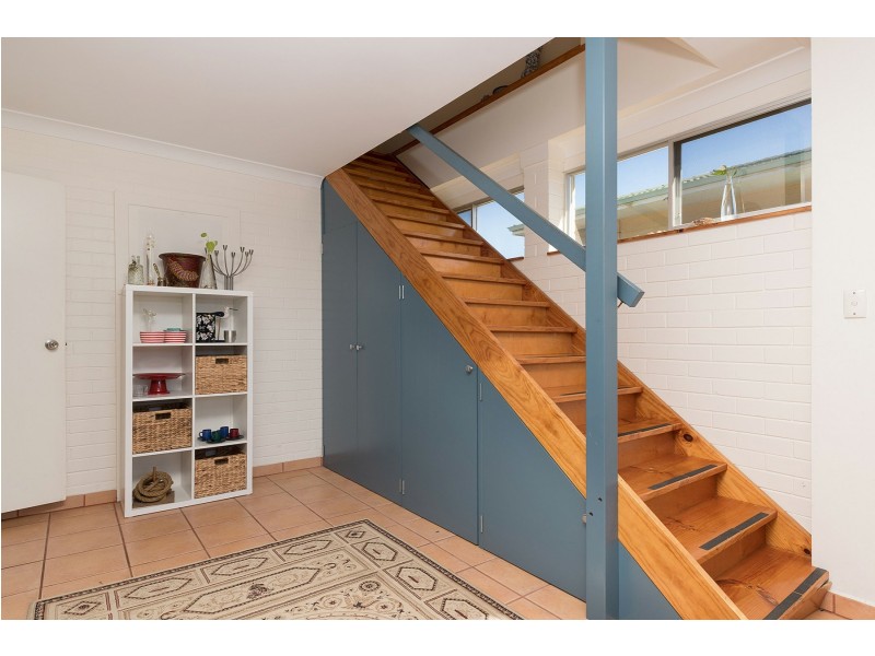 17 Long Street, Beaconsfield WA 6162