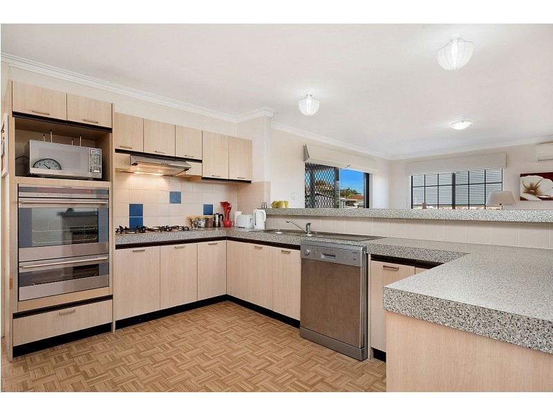 17 Long Street, Beaconsfield WA 6162