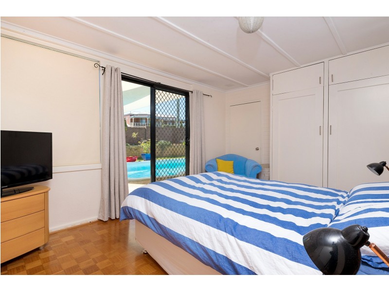 17 Long Street, Beaconsfield WA 6162