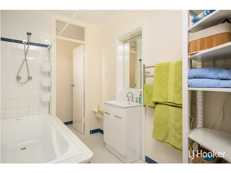 17 Long Street, Beaconsfield WA 6162