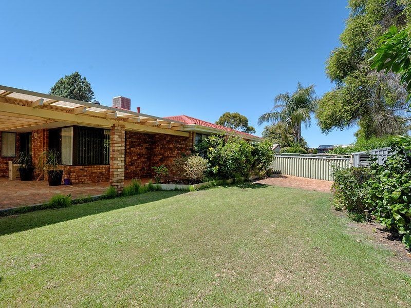 7 Clemros Way, Leeming WA 6149