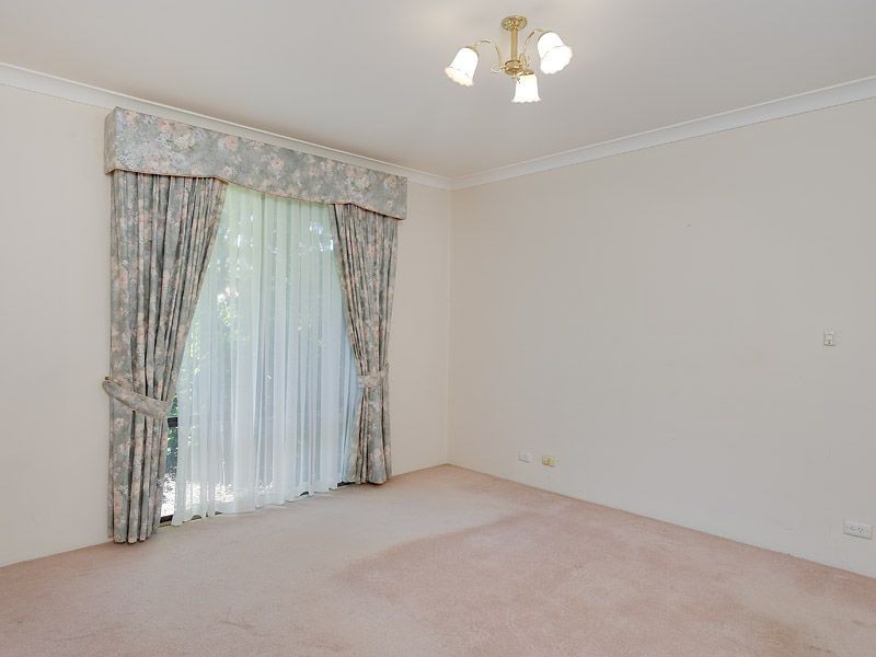 7 Clemros Way, Leeming WA 6149