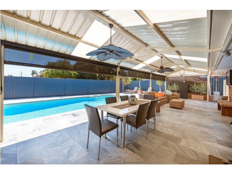 25 Winchester Way, Leeming WA 6149