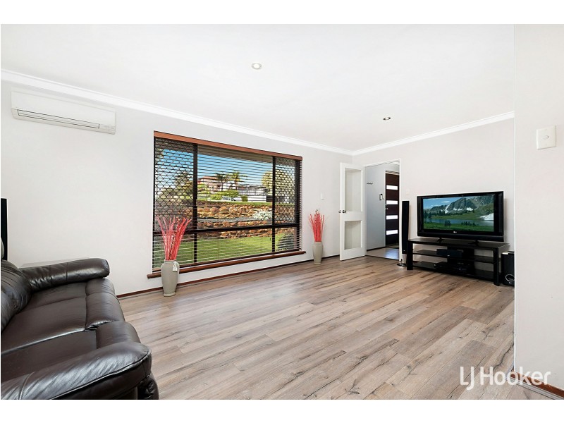 25 Winchester Way, Leeming WA 6149