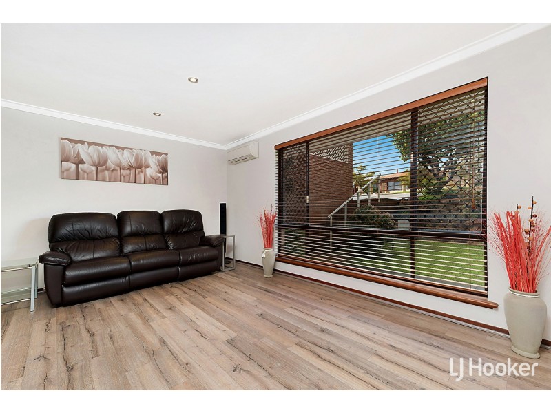 25 Winchester Way, Leeming WA 6149