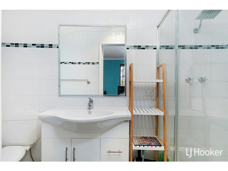 25 Winchester Way, Leeming WA 6149
