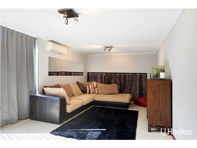 25 Winchester Way, Leeming WA 6149