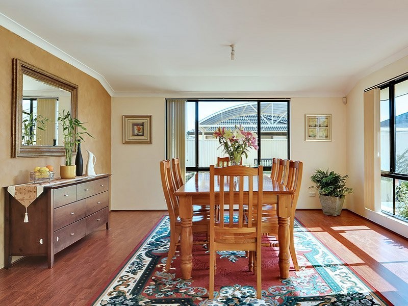 19 Cornell Place, East Cannington WA 6107