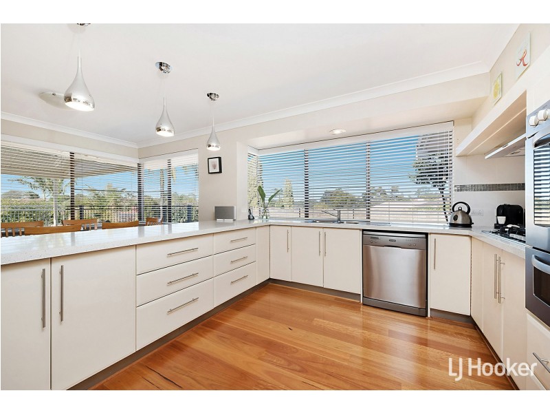 6 Peak Court, Leeming WA 6149