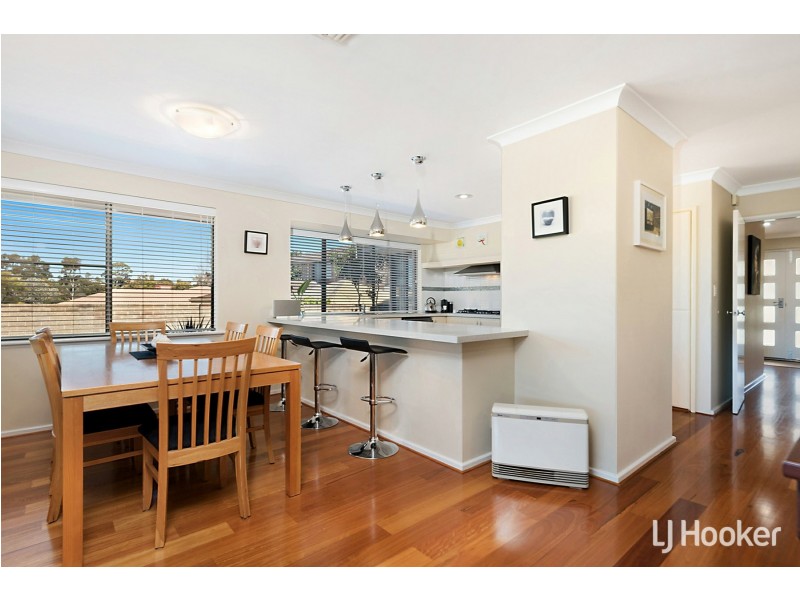 6 Peak Court, Leeming WA 6149