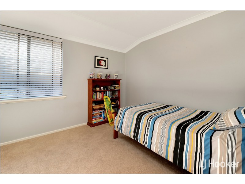 6 Peak Court, Leeming WA 6149
