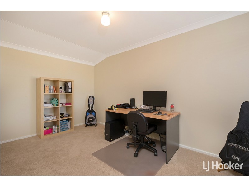 6 Peak Court, Leeming WA 6149