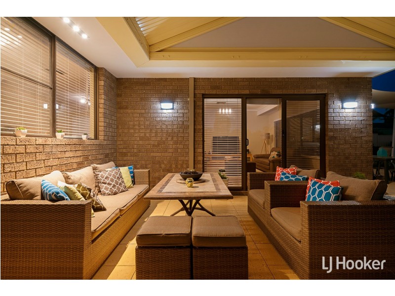 6 Peak Court, Leeming WA 6149