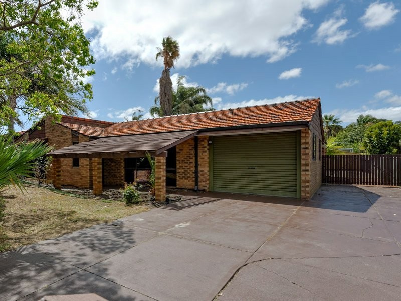 29 Waraker Way, Leeming WA 6149