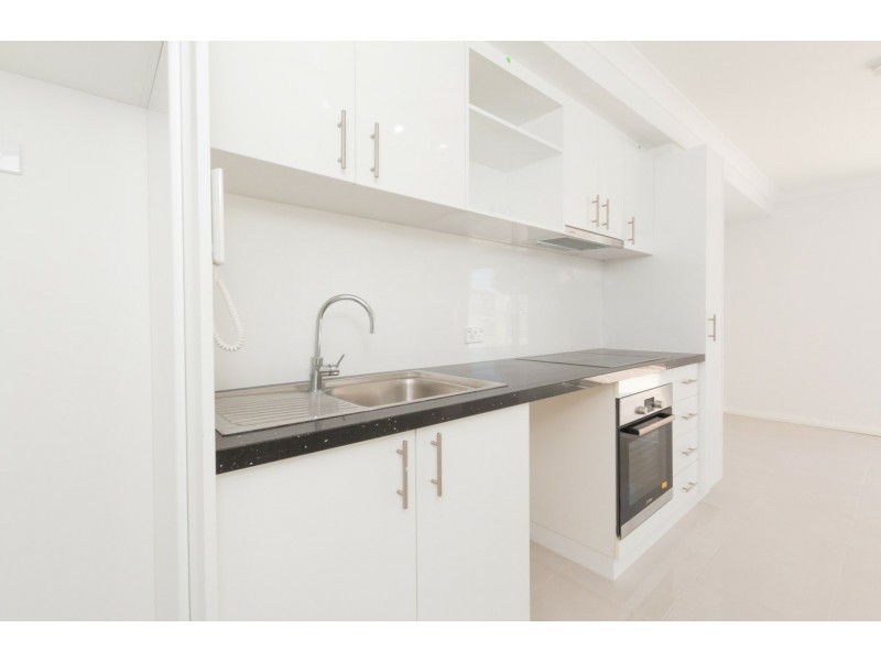 2/12 Westralia Gardens, Rockingham WA 6168