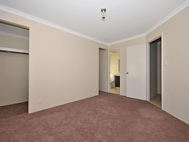 2A Classon Gardens, Leeming WA 6149