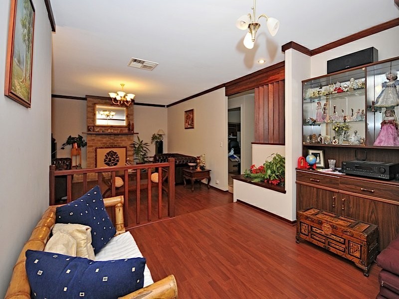 3 Dixey Court, Leeming WA 6149