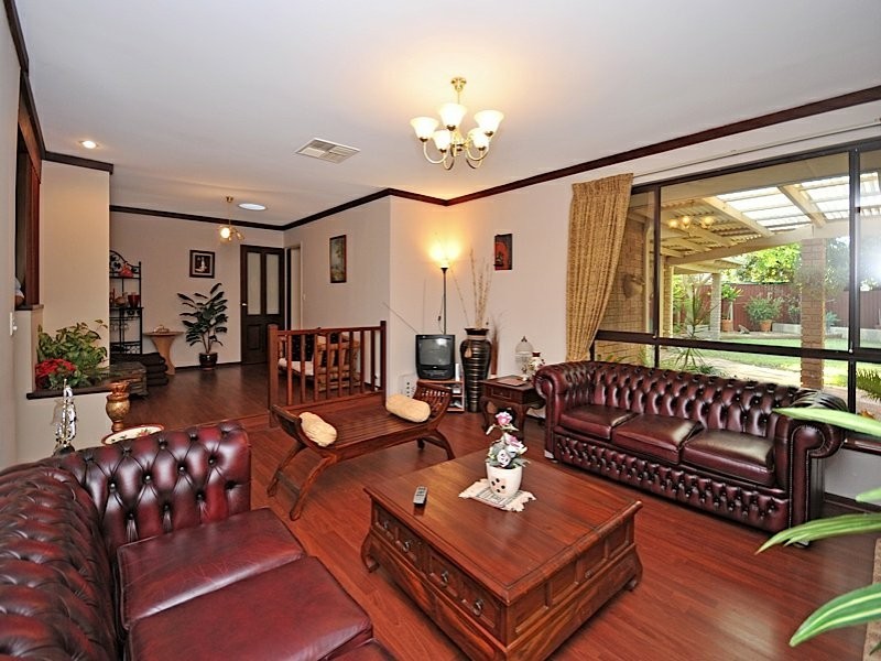 3 Dixey Court, Leeming WA 6149