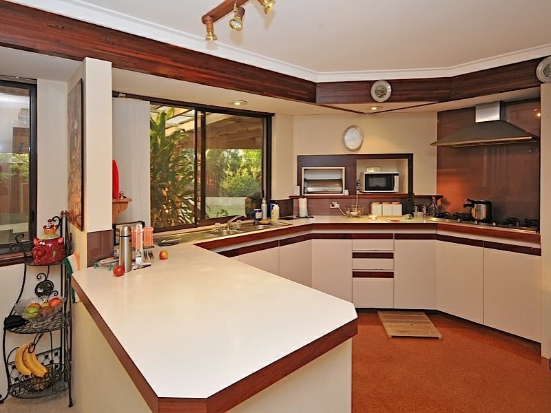 3 Dixey Court, Leeming WA 6149