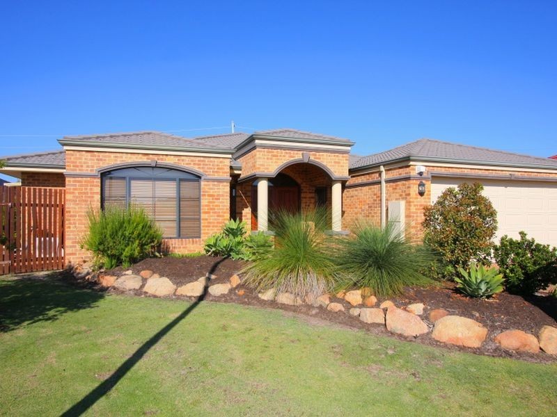 10 Strutt Parkway, Southern River WA 6110