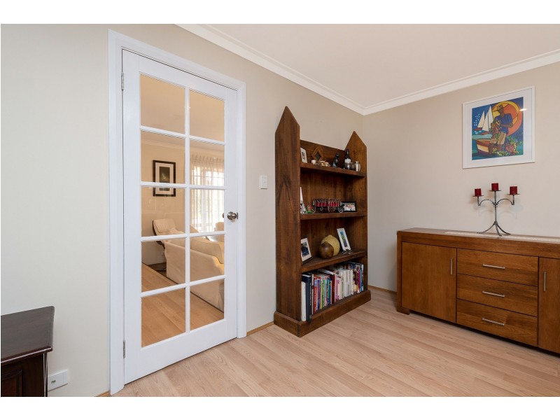 3A Theakston Green, Leeming WA 6149