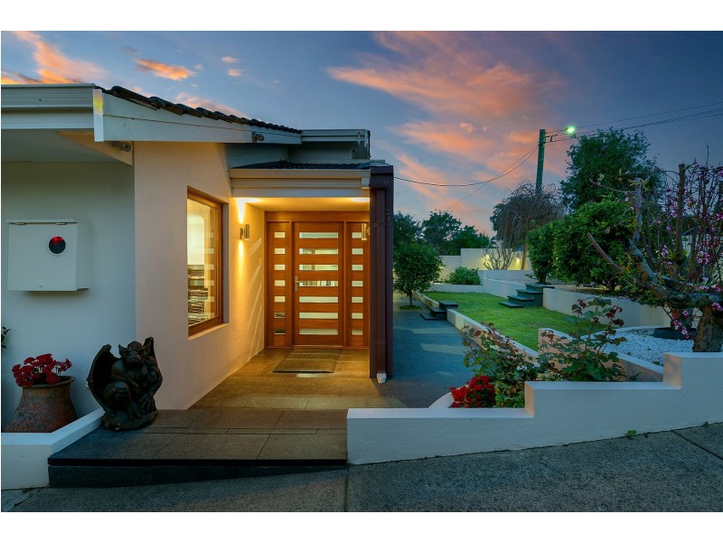 26 Hanlin Way, Samson WA 6163