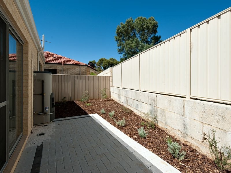 17C Robin Hood Avenue, Armadale WA 6112