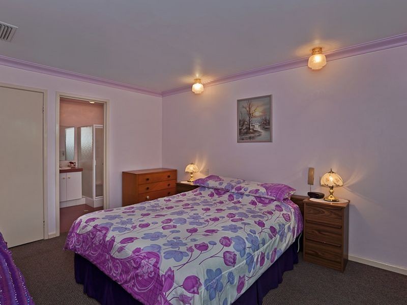8 Bagot Court, Leeming WA 6149