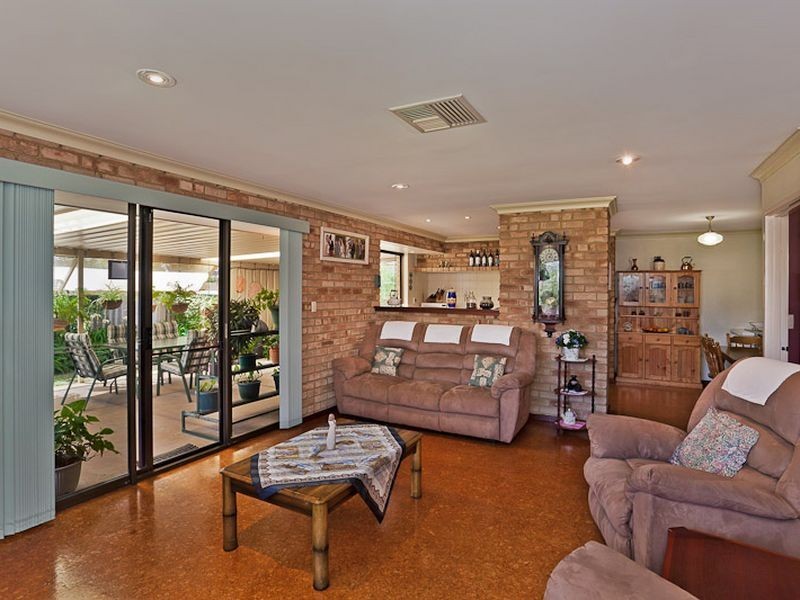 8 Bagot Court, Leeming WA 6149
