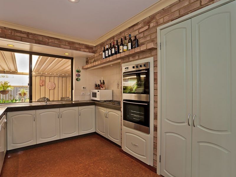 8 Bagot Court, Leeming WA 6149