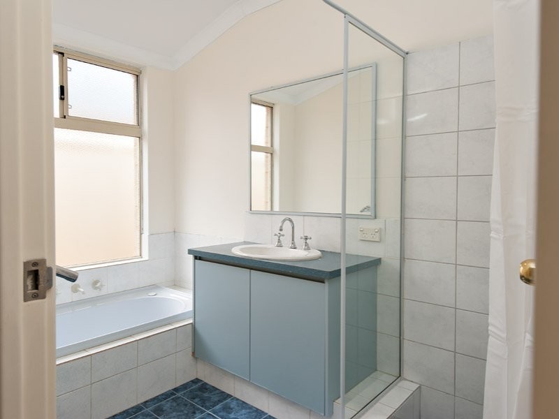 14 Figtree Drive, Canning Vale WA 6155