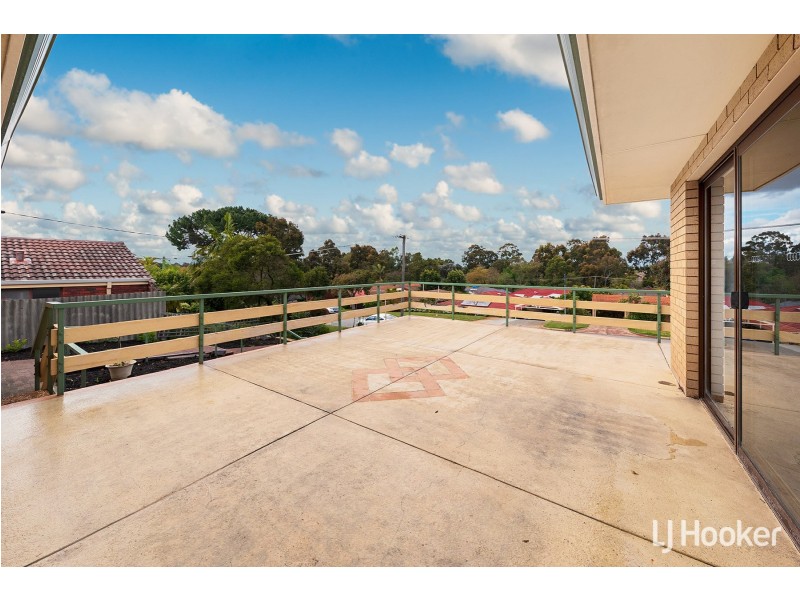 8 Errina Place, Willetton WA 6155