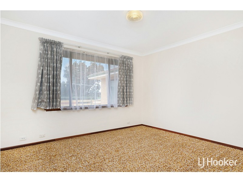 8 Errina Place, Willetton WA 6155