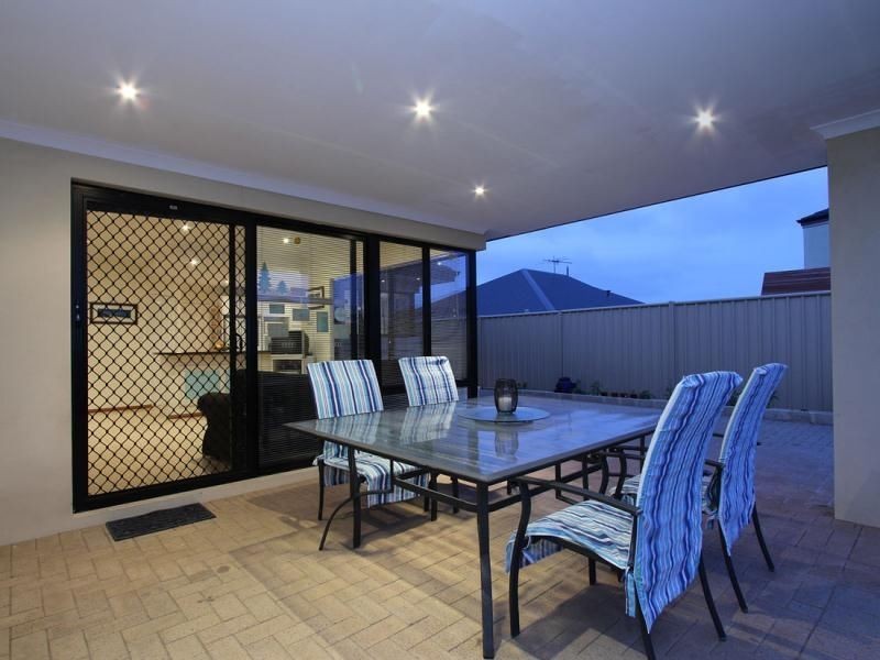 13 Goshawk Pass, Beeliar WA 6164