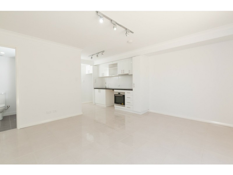 3/12 Westralia Gardens, Rockingham WA 6168