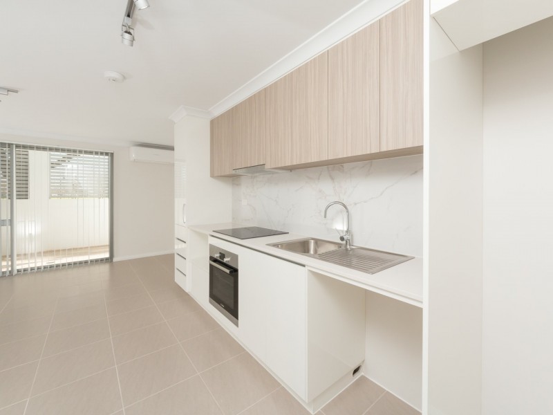 2/24 Westralia Gardens, Rockingham WA 6168