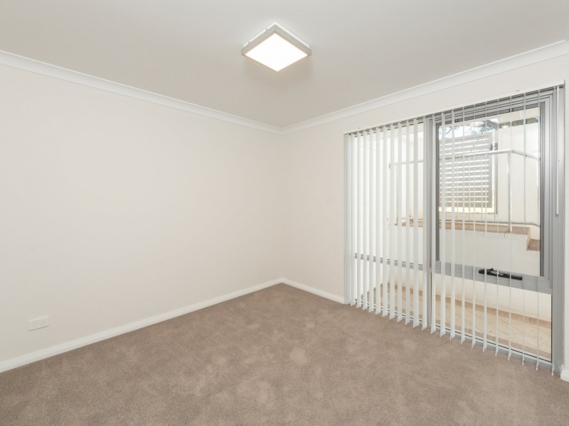 2/24 Westralia Gardens, Rockingham WA 6168