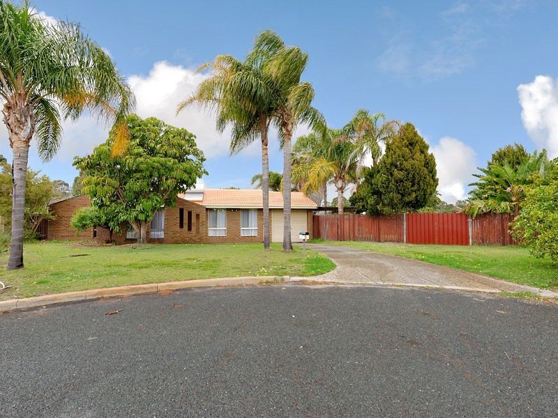 9 Hadlow Court, Leeming WA 6149