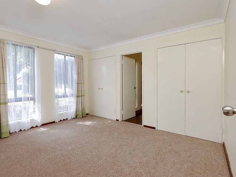 9 Hadlow Court, Leeming WA 6149