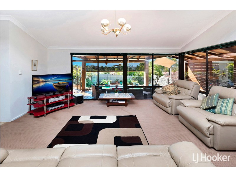 9 Timbrell Way, Leeming WA 6149