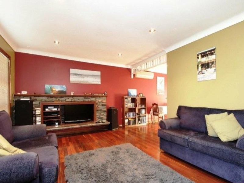 16 Yeeda Street, Riverton WA 6148