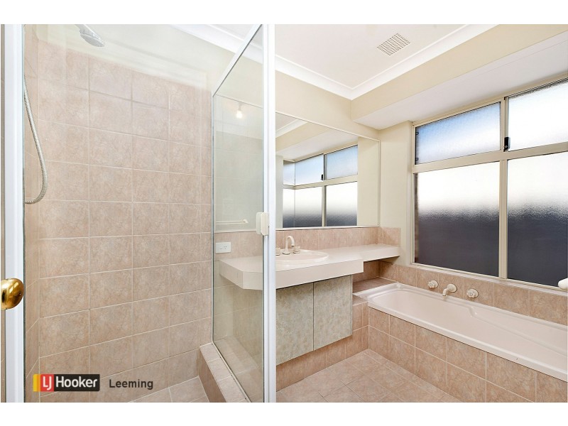 16 Millstream Place, Success WA 6164