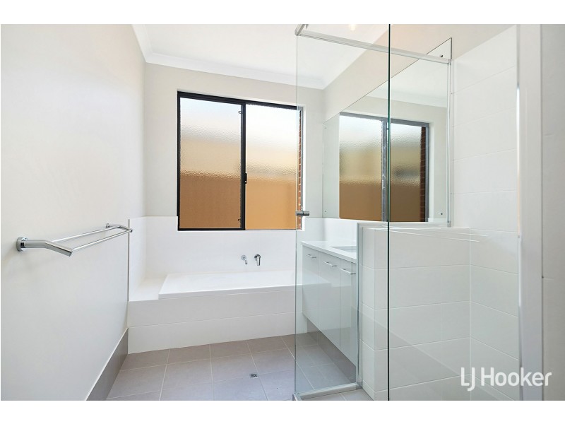 5 Bergen Promenade, Southern River WA 6110
